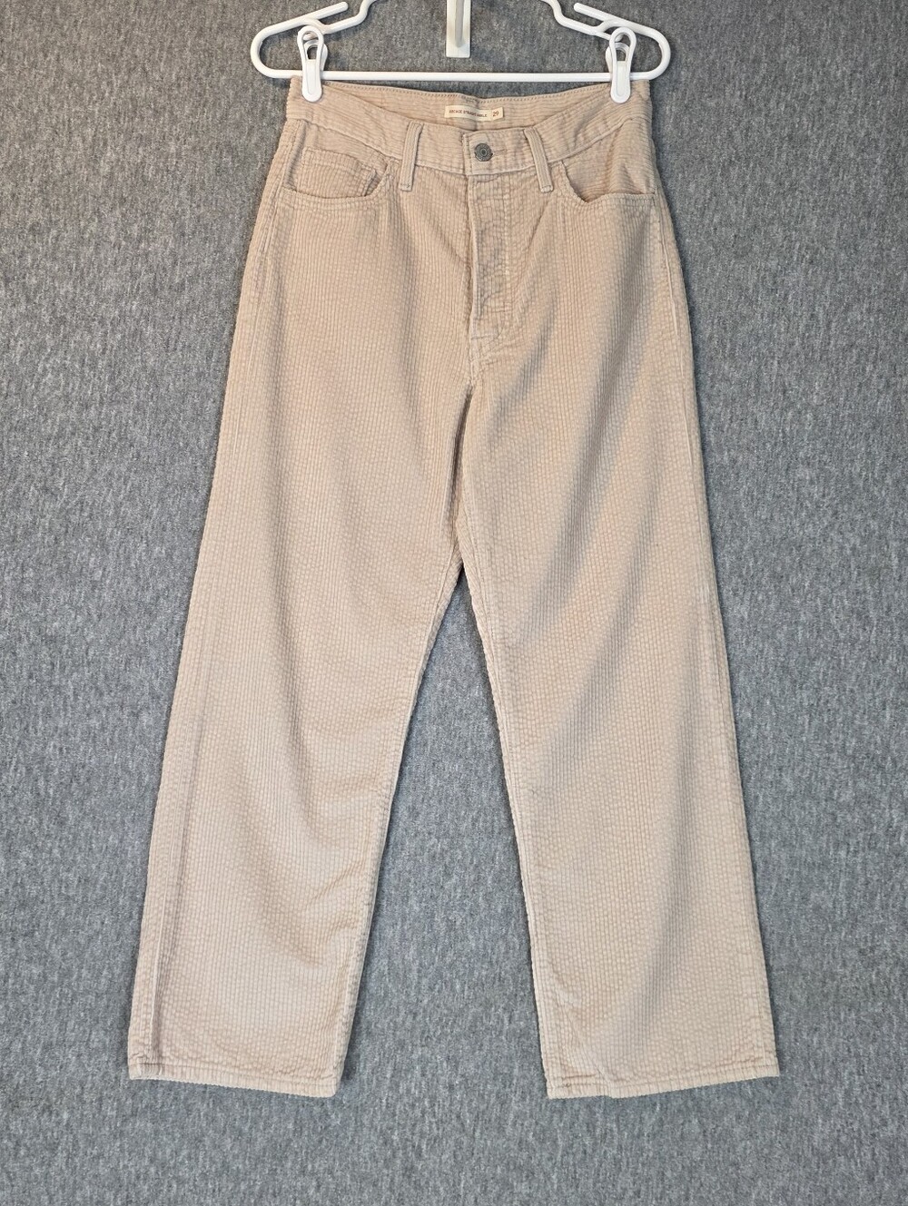 Levi's Ribcage Straight Button Fly Corduroy Pants Jeans Beige Wmn's 29 - Picture 3 of 10